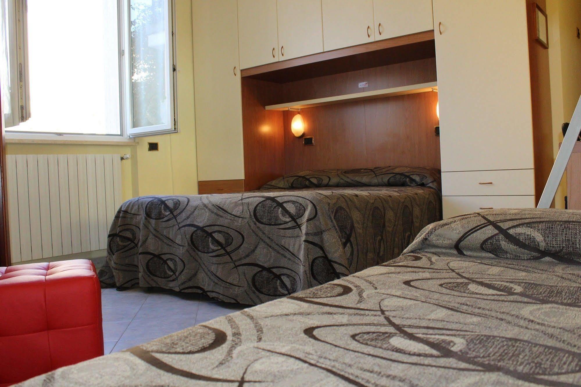 Hotel Eco Del Mare Марина-ди-Масса Экстерьер фото