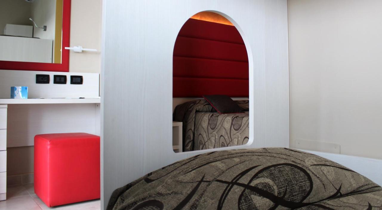 Hotel Eco Del Mare Марина-ди-Масса Экстерьер фото
